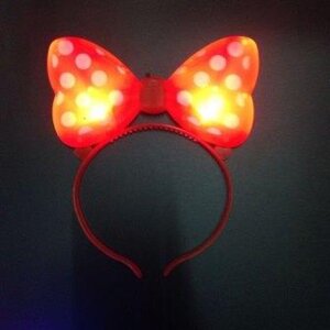 Карнавальный ободок Бант с подсветкой красный 82272