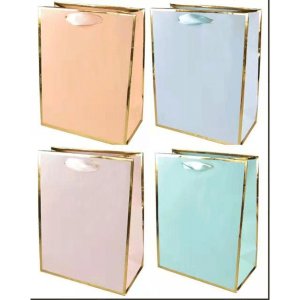 Бумажный пакет Золотой бордюр 9041227